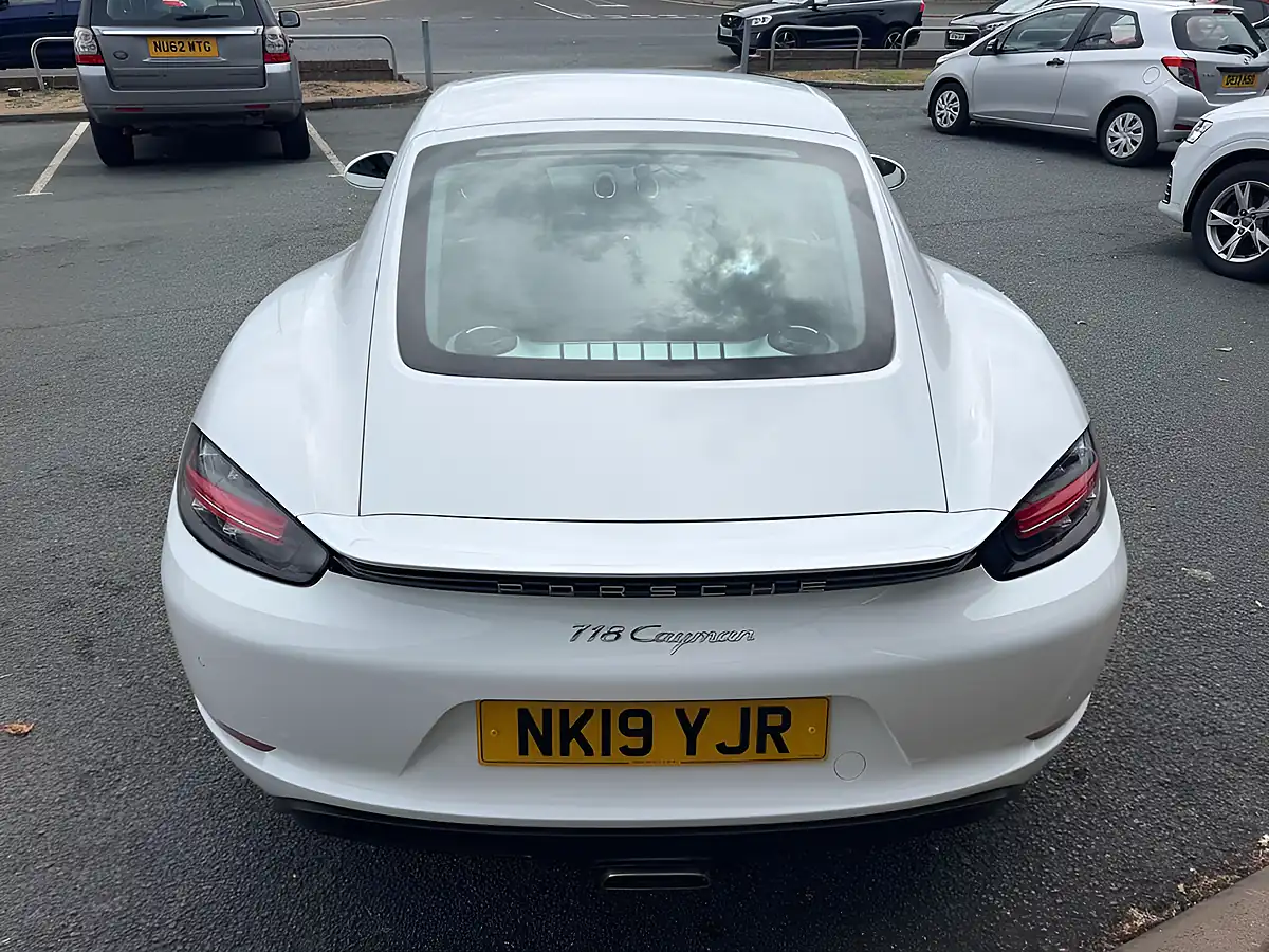 Used 2019 Porsche 718 Cayman Polar White - Interior and Exterior details 11