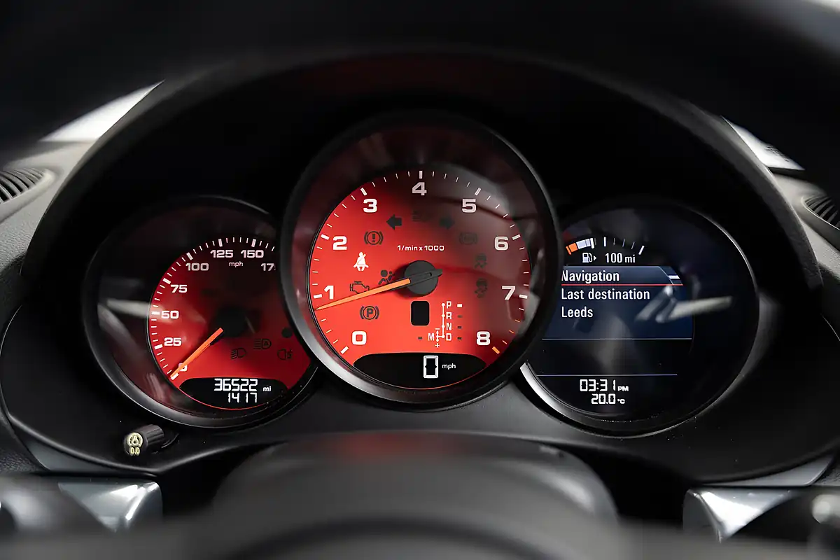 Used 2019 Porsche 718 Cayman T Black - Interior and Exterior details 14