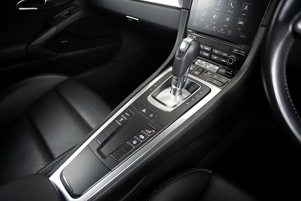 Used 2019 Porsche 718 Cayman T Black - Interior and Exterior details 15