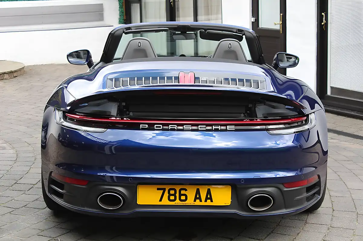 Used 2019 Porsche 911 Carrera 4S Blue - Interior and Exterior details 5