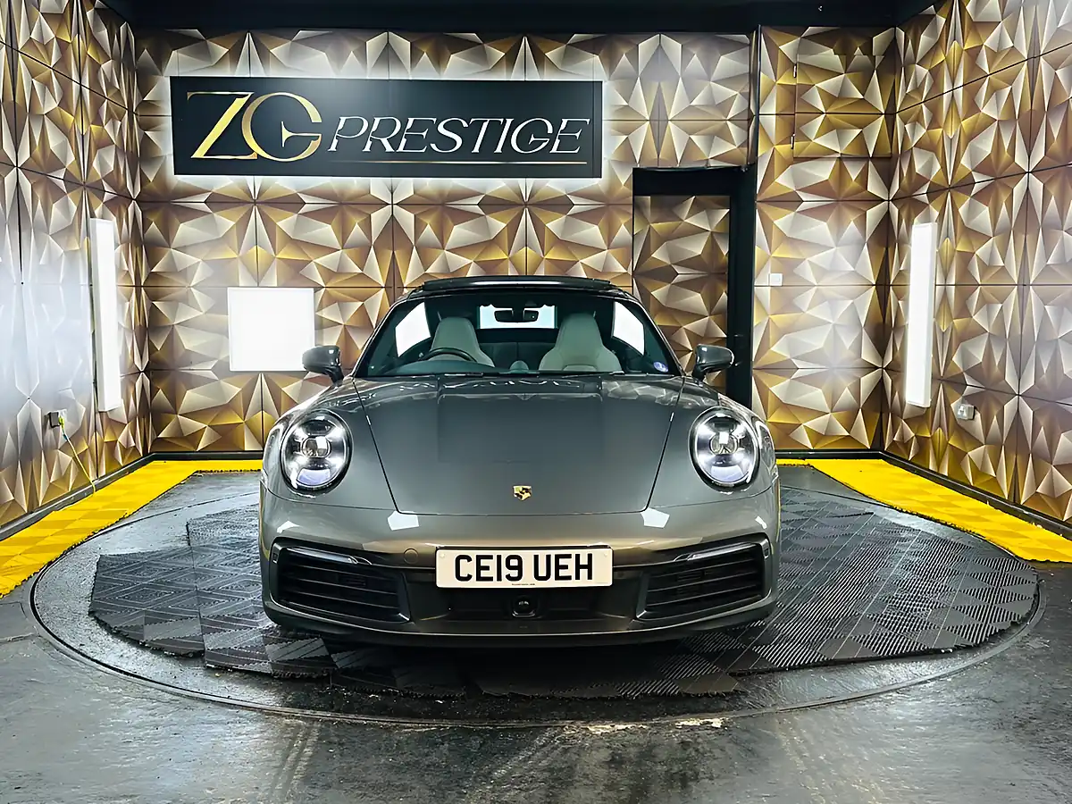Used 2019 Porsche 911 Carrera 4S Grey - Interior and Exterior details 2