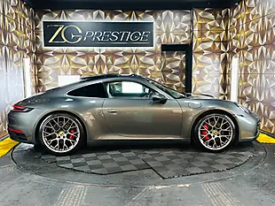 Used 2019 Porsche 911 Carrera 4S Grey - Interior and Exterior details 8