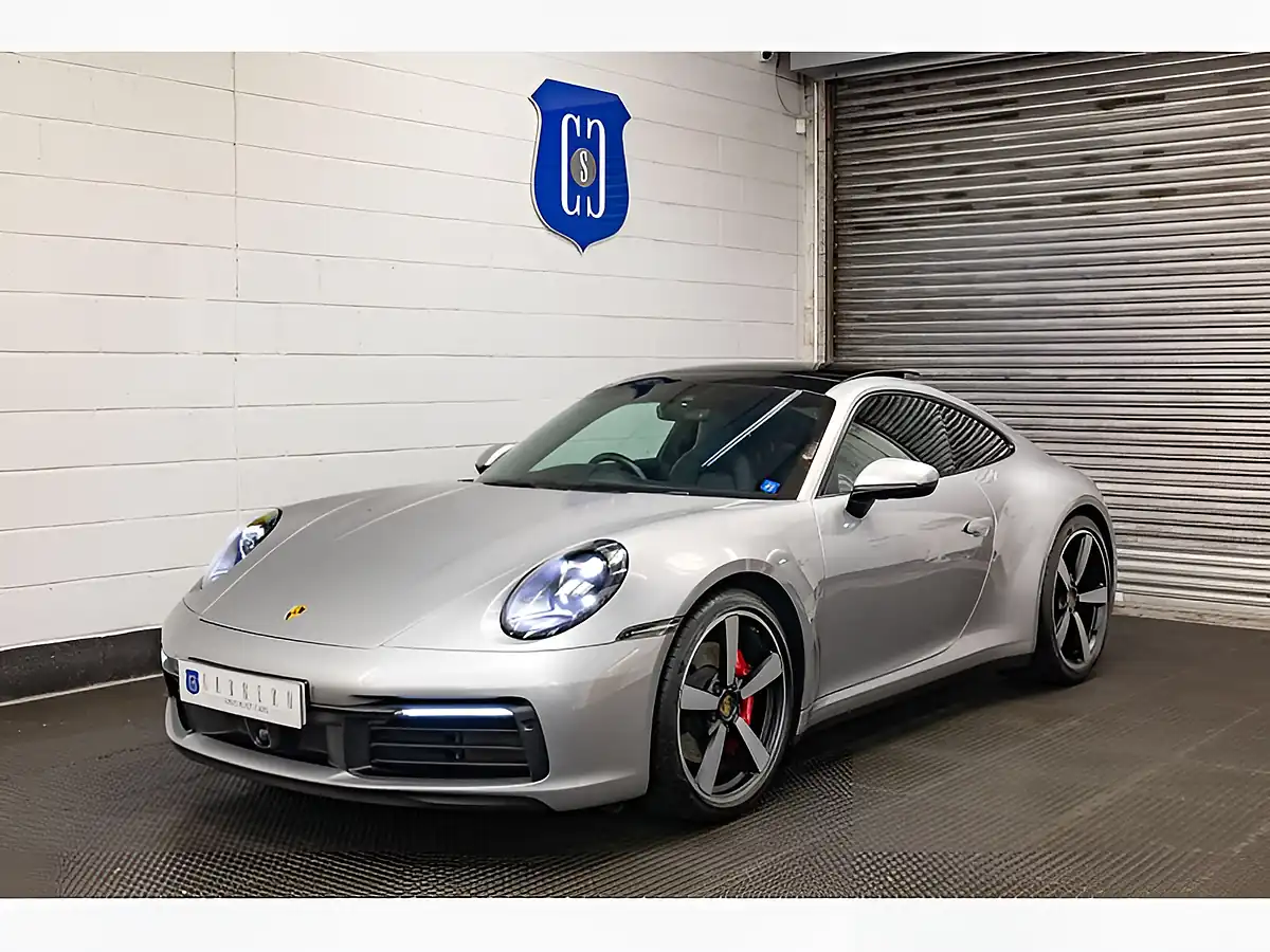 Used 2019 Porsche 911 Carrera S Silver - Front View