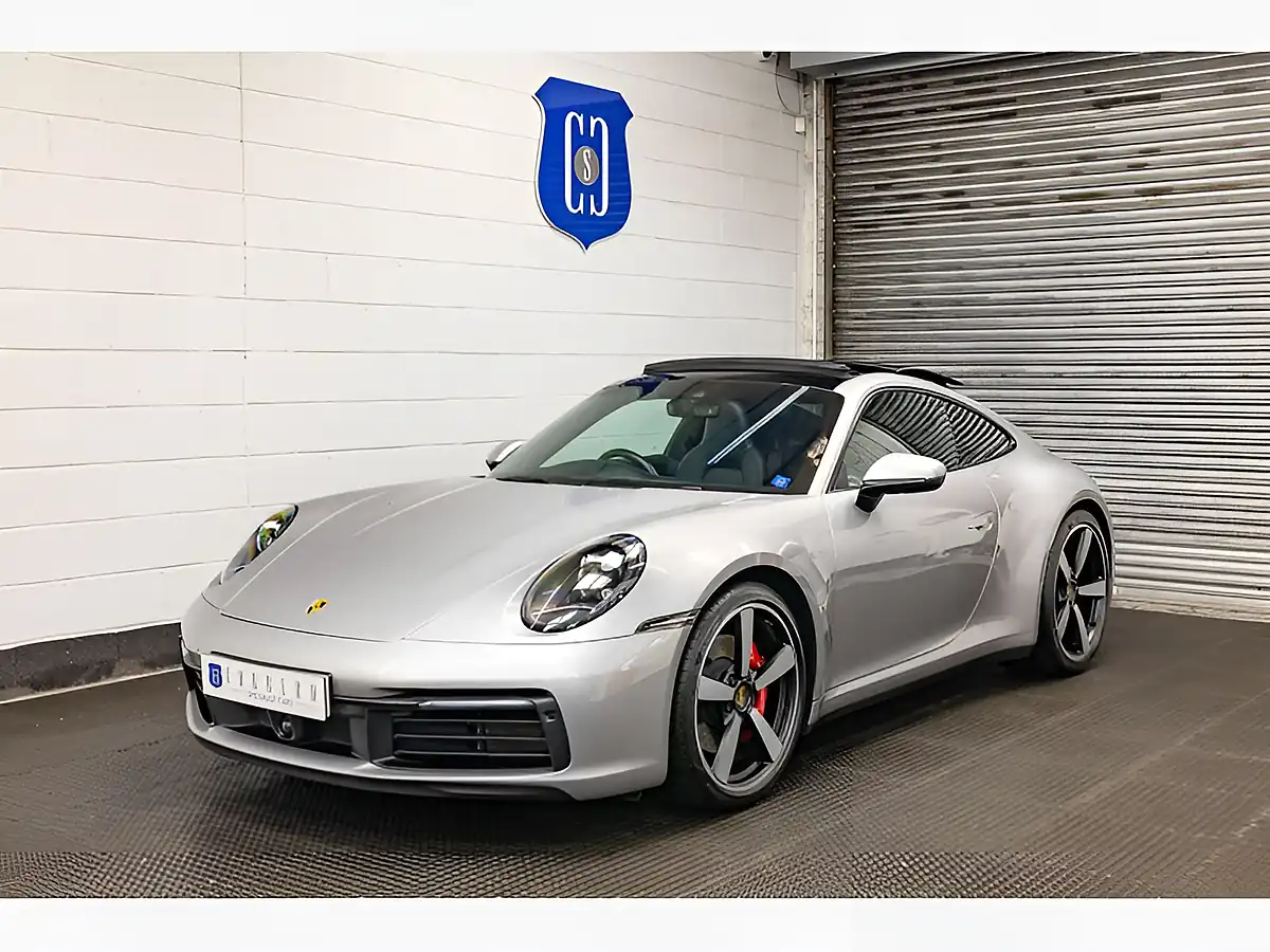 Used 2019 Porsche 911 Carrera S Silver - Interior and Exterior details 4