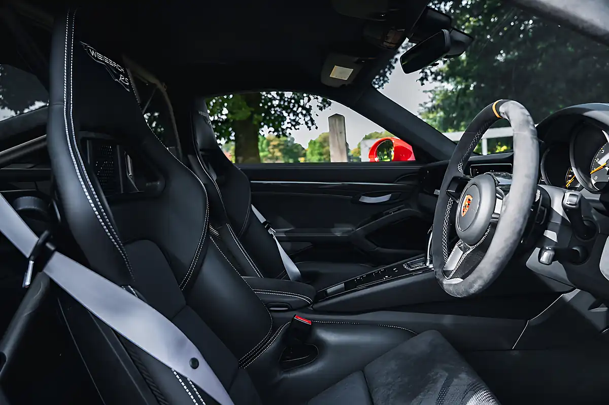 Used 2019 Porsche 911 GT3 RS Red - Interior and Exterior details 13