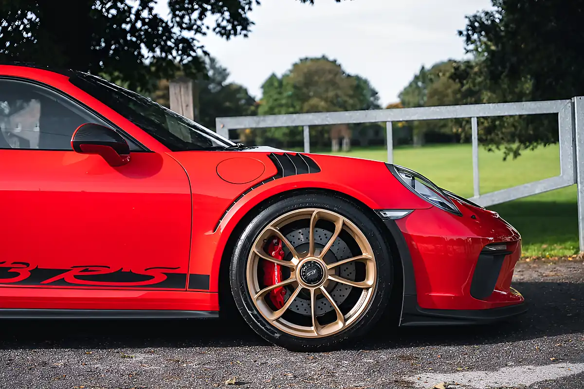 Used 2019 Porsche 911 GT3 RS Red - Interior and Exterior details 4