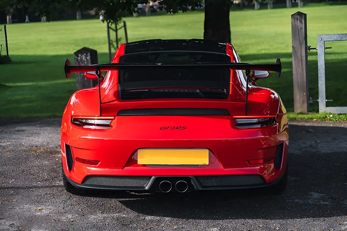 Used 2019 Porsche 911 GT3 RS Red - Interior and Exterior details 9