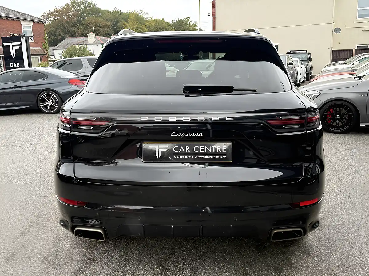 Used 2019 Porsche Cayenne Black - Interior and Exterior details 4