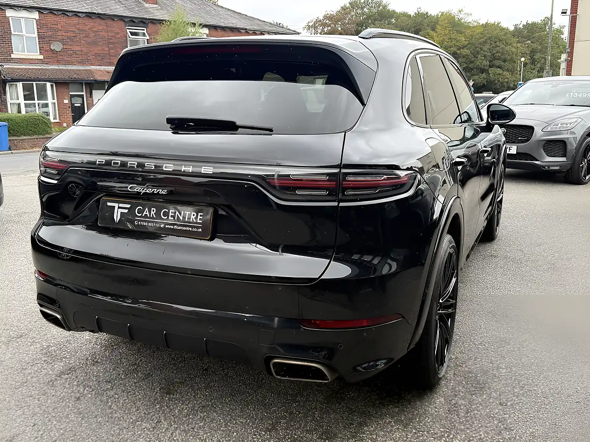 Used 2019 Porsche Cayenne Black - Interior and Exterior details 5