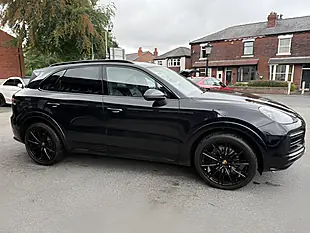 Used 2019 Porsche Cayenne Black - Interior and Exterior details 8