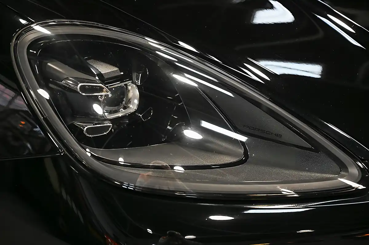 Used 2019 Porsche Cayenne Coupe Jet Black Metallic - Interior and Exterior details 18