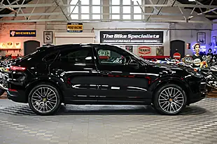Used 2019 Porsche Cayenne Coupe Jet Black Metallic - Interior and Exterior details 2