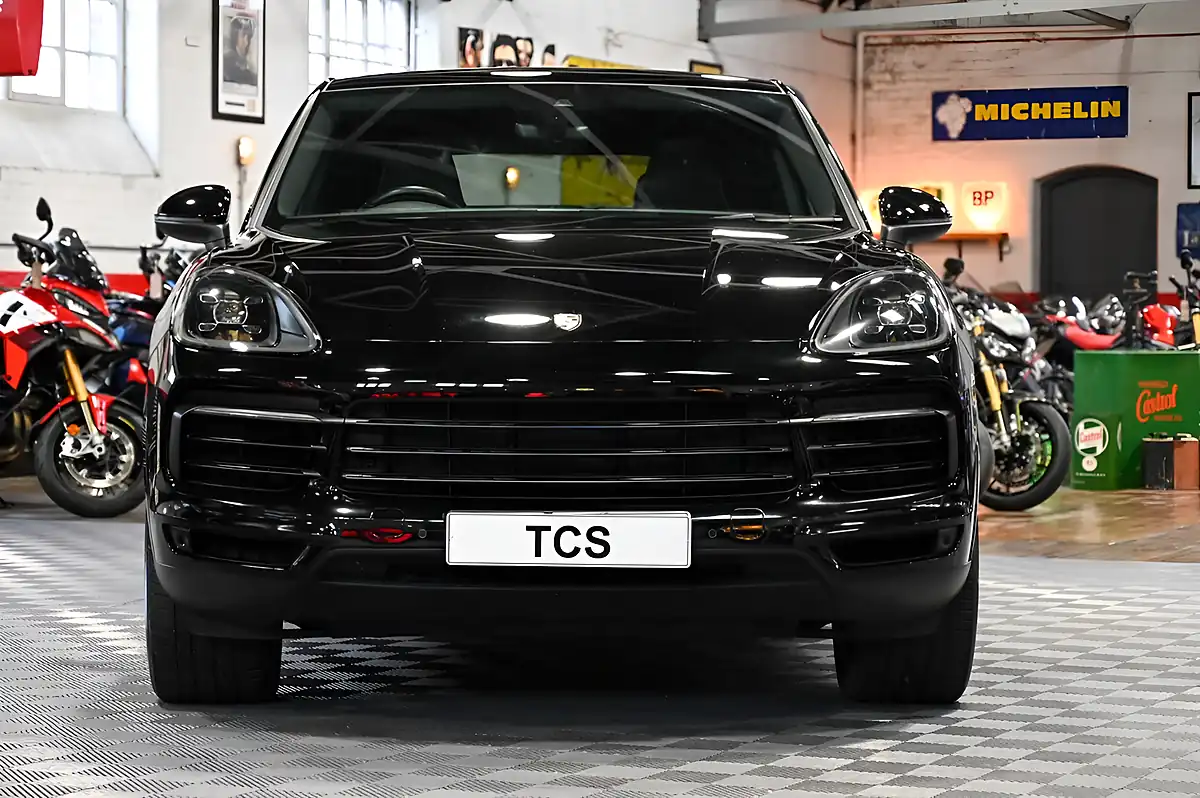 Used 2019 Porsche Cayenne Coupe Jet Black Metallic - Interior and Exterior details 3
