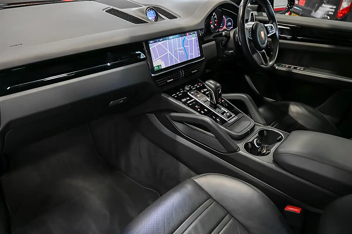 Used 2019 Porsche Cayenne Coupe Jet Black Metallic - Interior and Exterior details 7