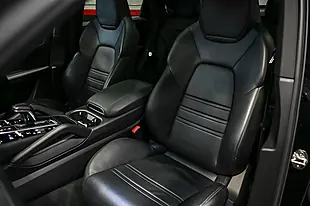 Used 2019 Porsche Cayenne Coupe Jet Black Metallic - Interior and Exterior details 8