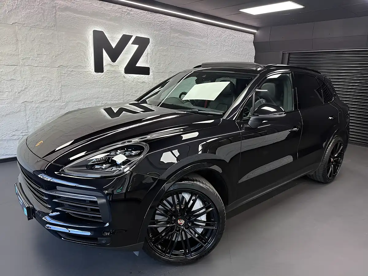 Used 2019 Porsche Cayenne S Black - Front View