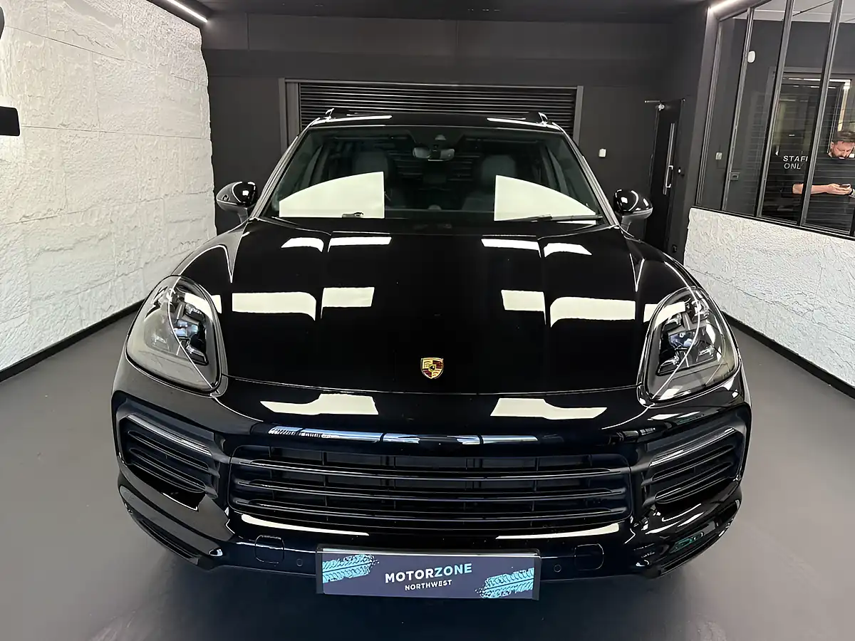 Used 2019 Porsche Cayenne S Black - Interior and Exterior details 10