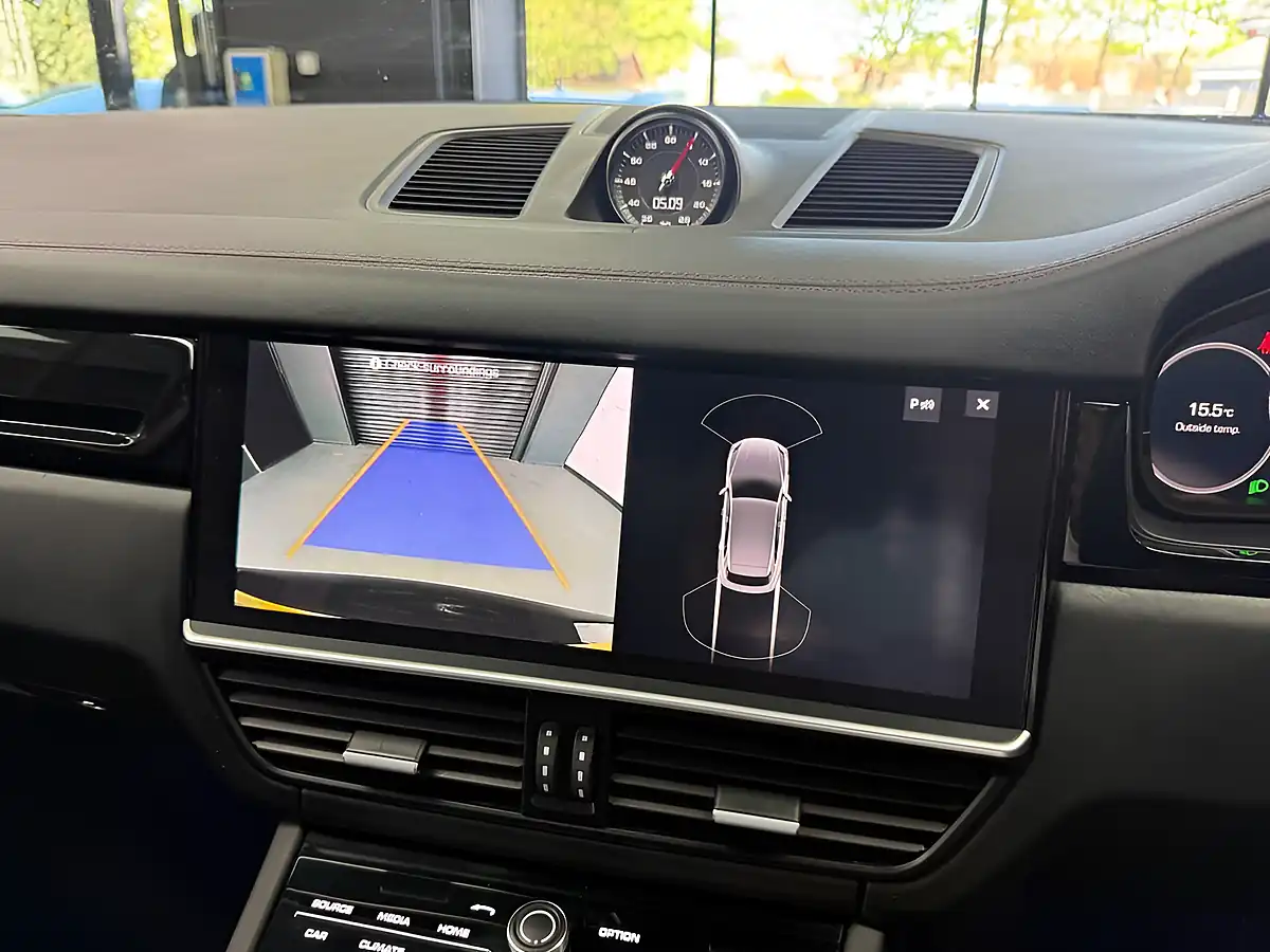 Used 2019 Porsche Cayenne S Black - Interior and Exterior details 20