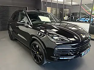 Used 2019 Porsche Cayenne S Black - Interior and Exterior details 8
