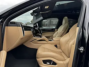 Used 2019 Porsche Cayenne S Black - Interior and Exterior details 18