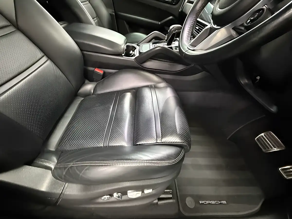 Used 2019 Porsche Cayenne S Coupe Black - Interior and Exterior details 11