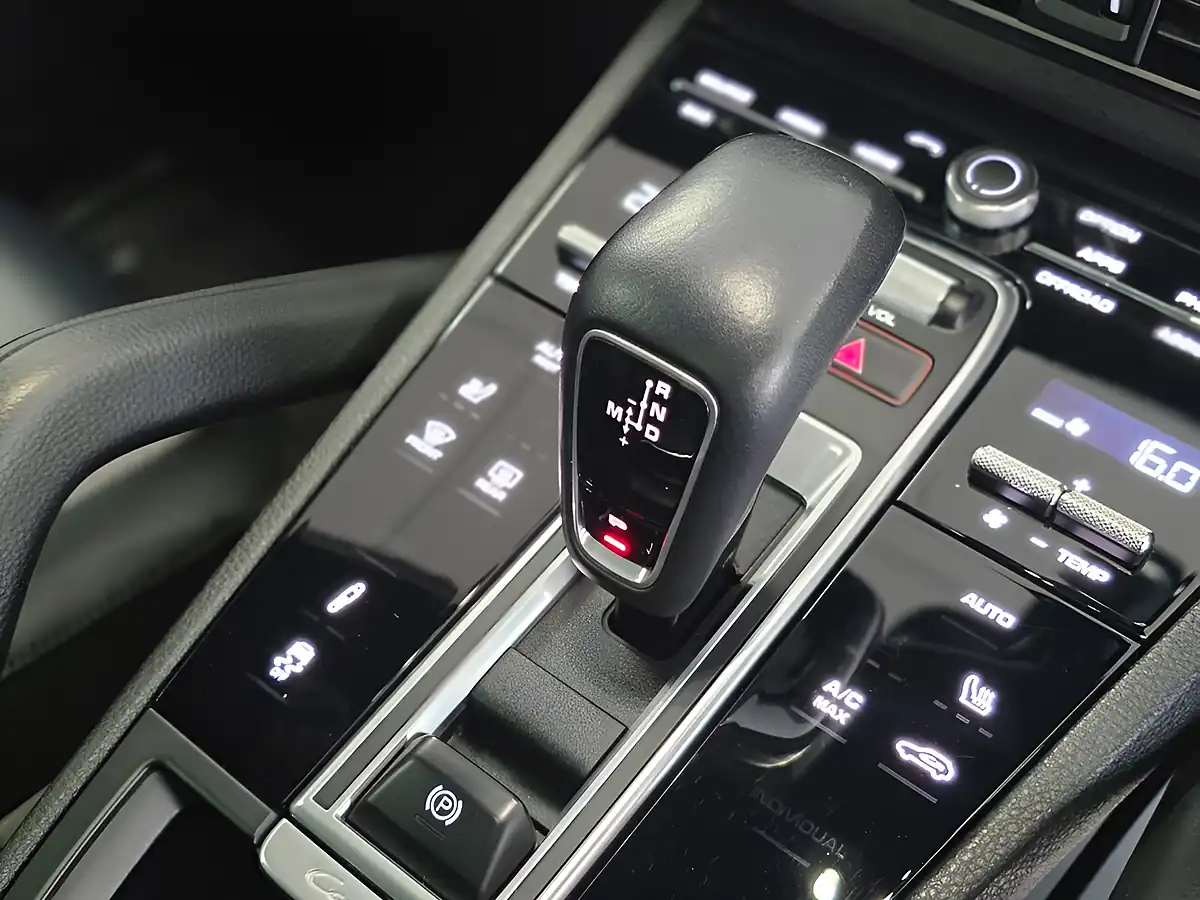 Used 2019 Porsche Cayenne S Coupe Black - Interior and Exterior details 15