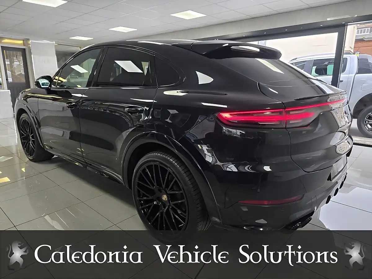 Used 2019 Porsche Cayenne S Coupe Black - Interior and Exterior details 4