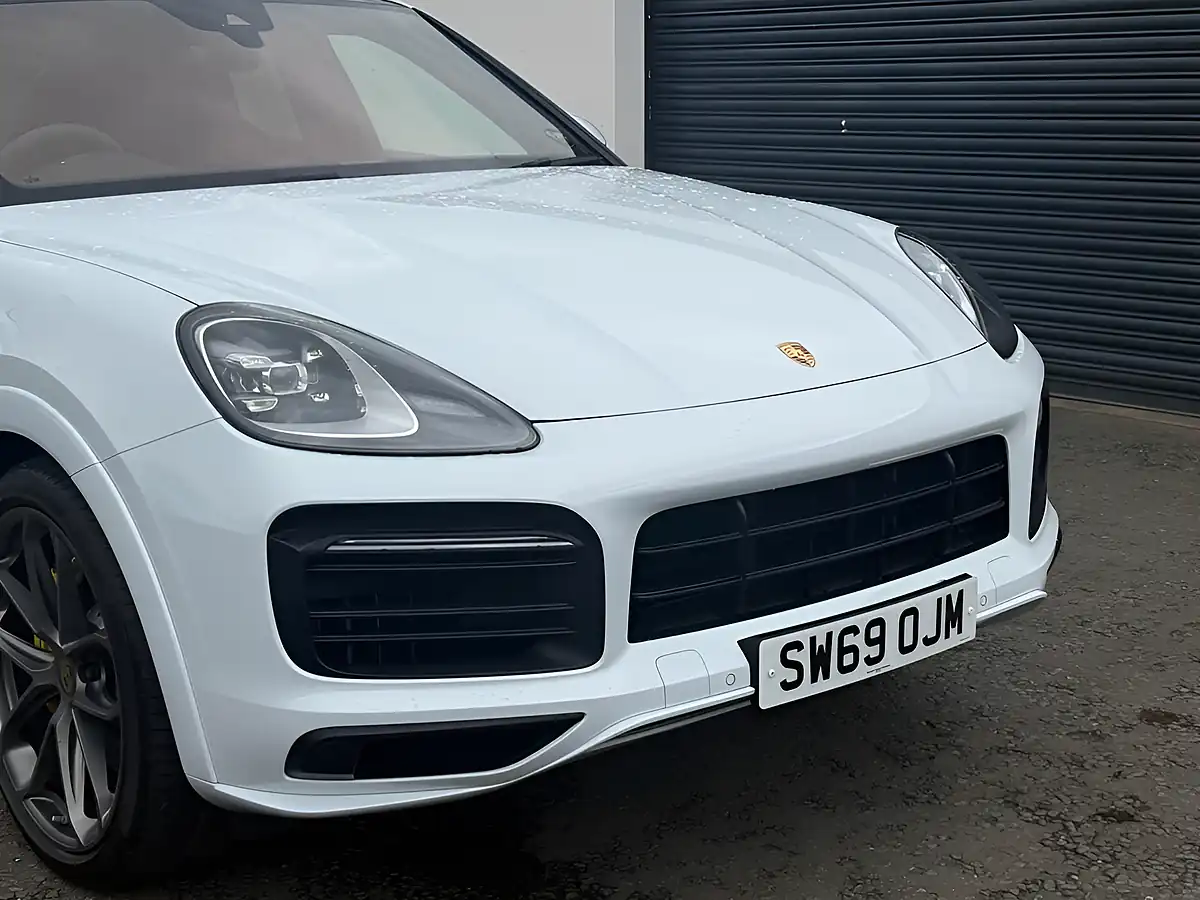 Used 2019 Porsche Cayenne S Coupe White - Interior and Exterior details 12