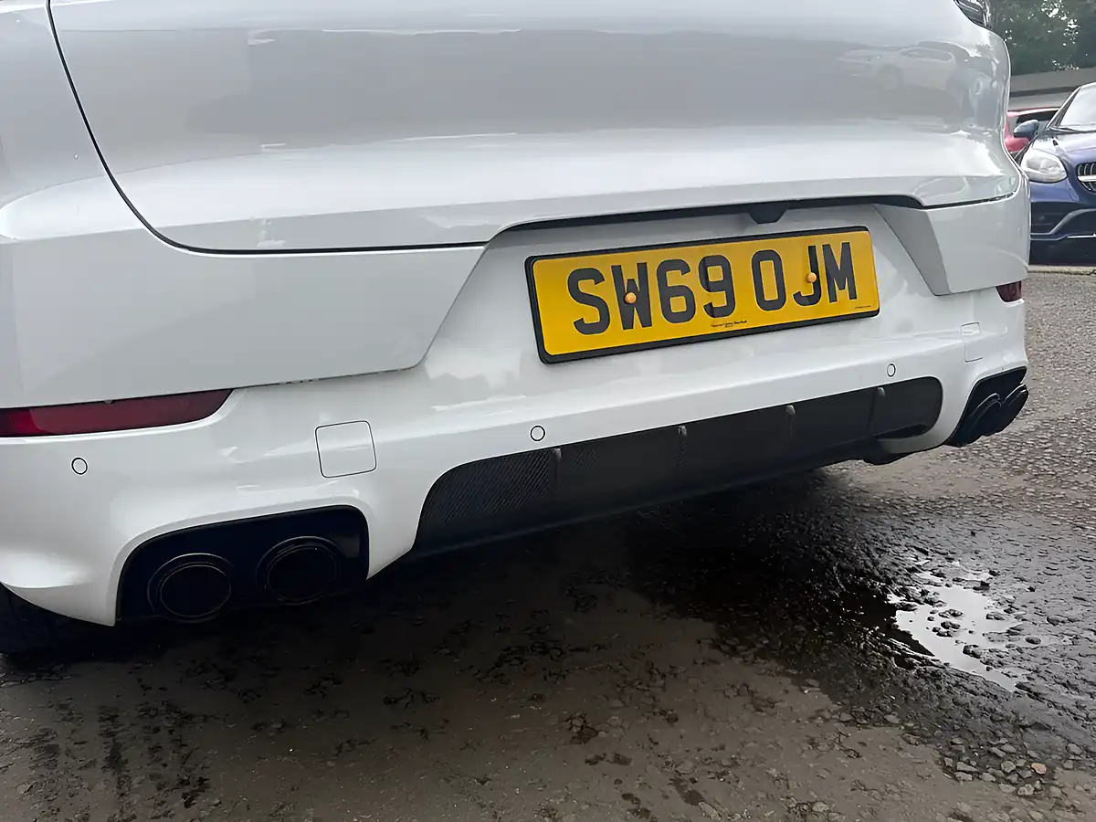 Used 2019 Porsche Cayenne S Coupe White - Interior and Exterior details 6