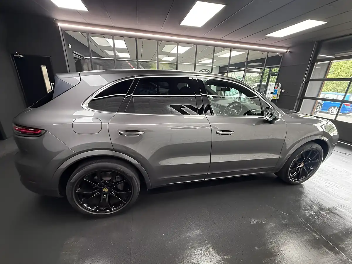 Used 2019 Porsche Cayenne S Grey - Interior and Exterior details 11