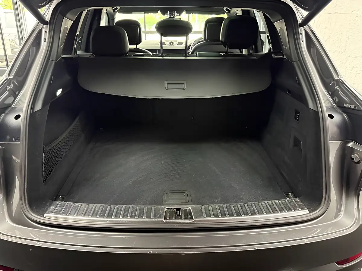 Used 2019 Porsche Cayenne S Grey - Interior and Exterior details 17