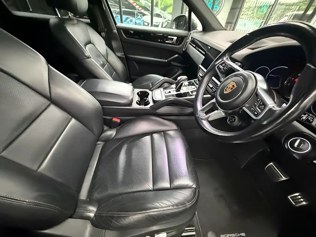 Used 2019 Porsche Cayenne S Grey - Interior and Exterior details 19