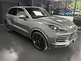 Used 2019 Porsche Cayenne S Grey - Interior and Exterior details 4