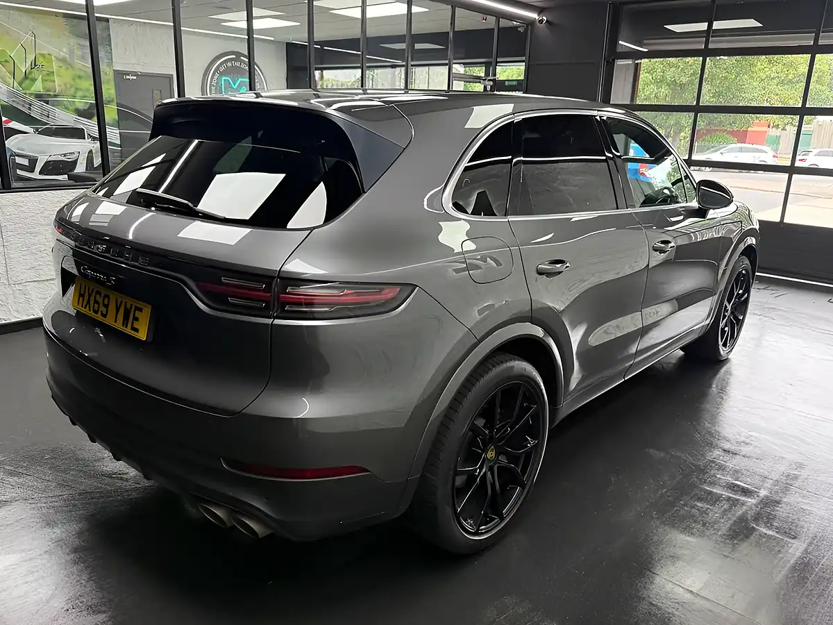 Used 2019 Porsche Cayenne S Grey - Interior and Exterior details 8