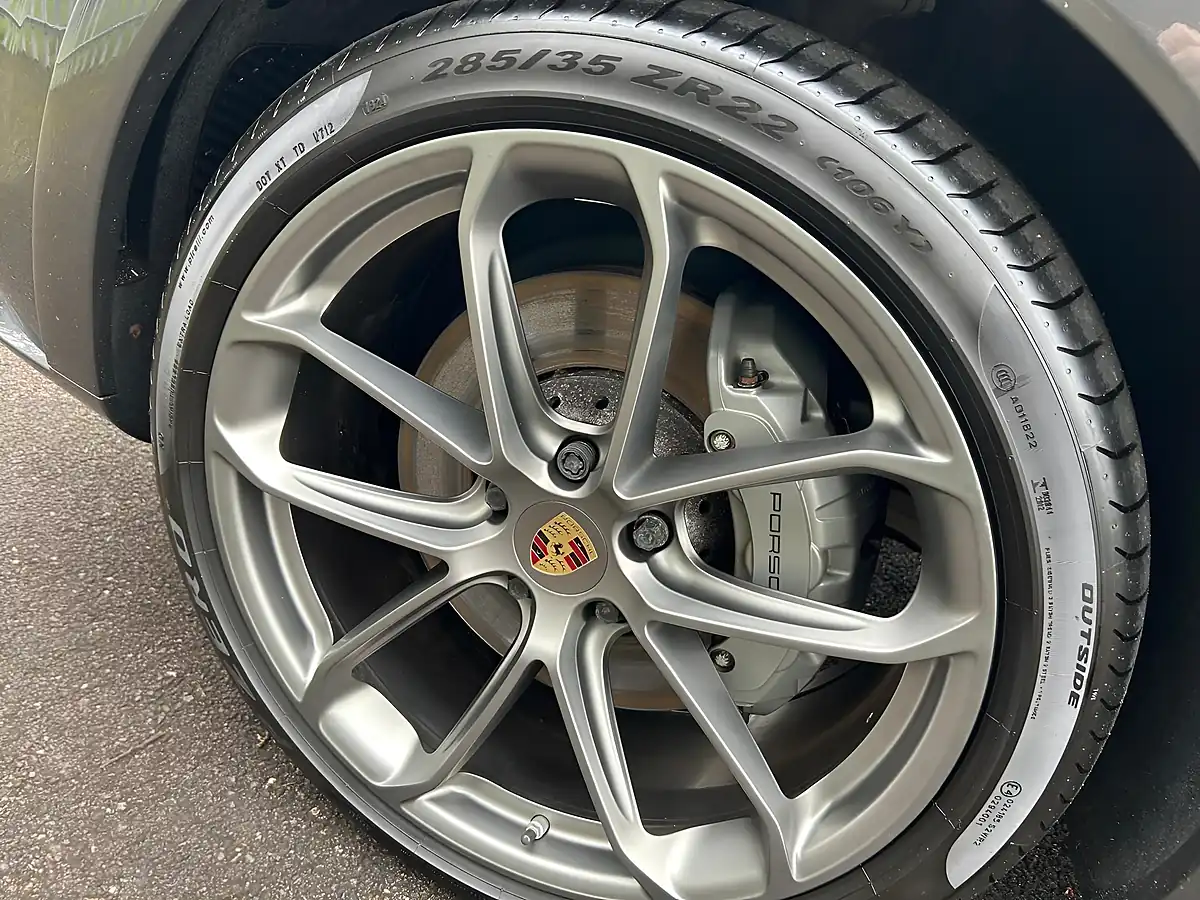 Used 2019 Porsche Cayenne S Grey - Interior and Exterior details 10