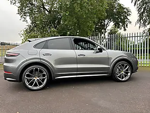 Used 2019 Porsche Cayenne S Grey - Interior and Exterior details 3