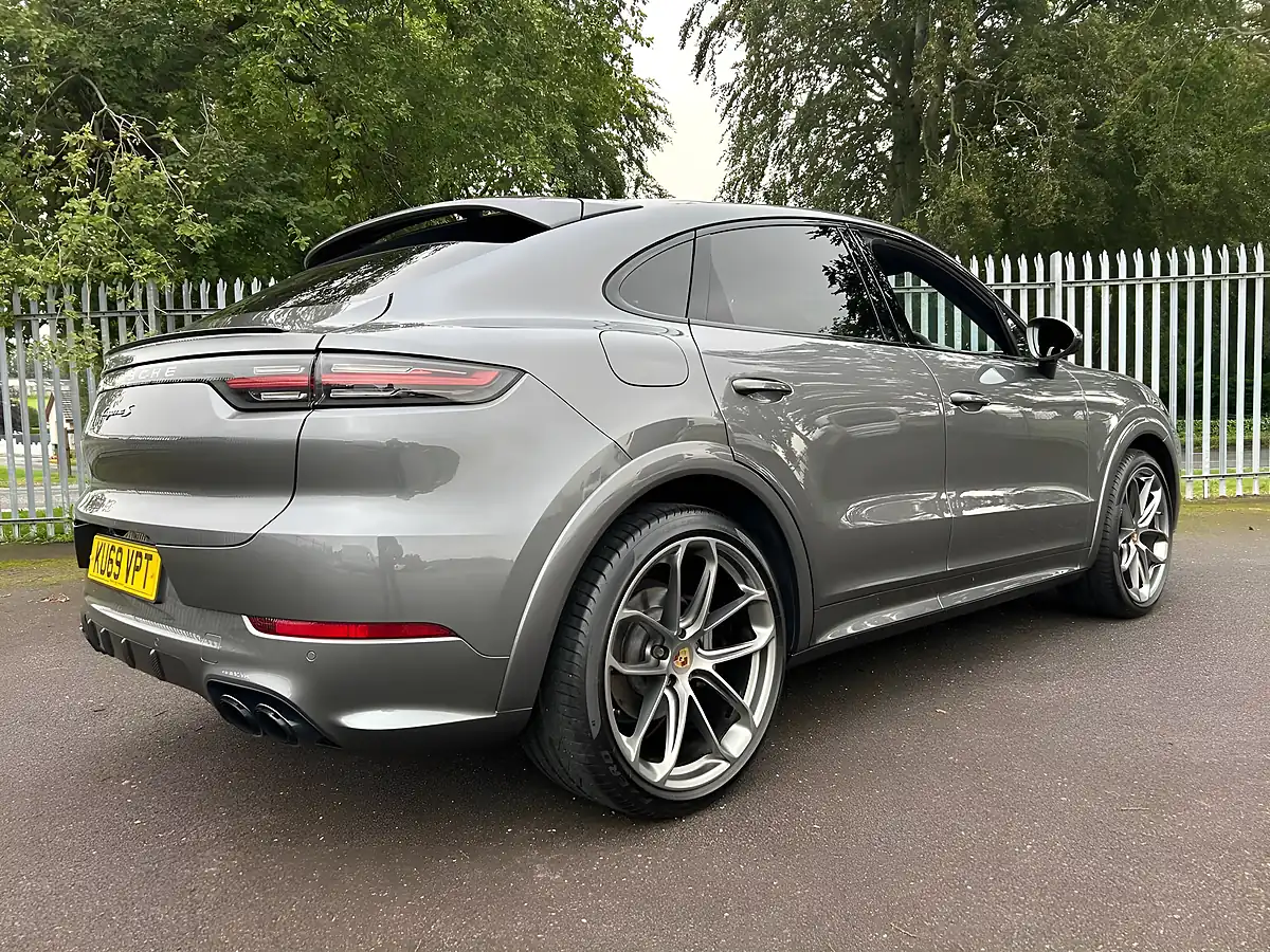 Used 2019 Porsche Cayenne S Grey - Interior and Exterior details 4