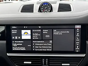 Used 2019 Porsche Cayenne Silver - Interior and Exterior details 16