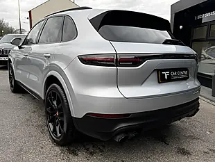 Used 2019 Porsche Cayenne Silver - Interior and Exterior details 5