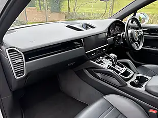 Used 2019 Porsche Cayenne Sport Coupe Carrera White - Interior and Exterior details 17