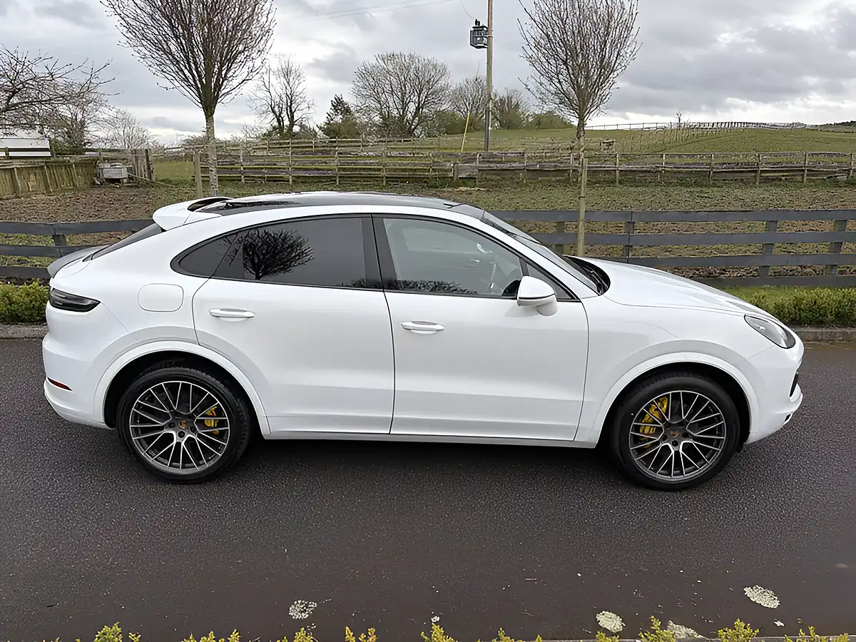 Used 2019 Porsche Cayenne Sport Coupe Carrera White - Interior and Exterior details 2