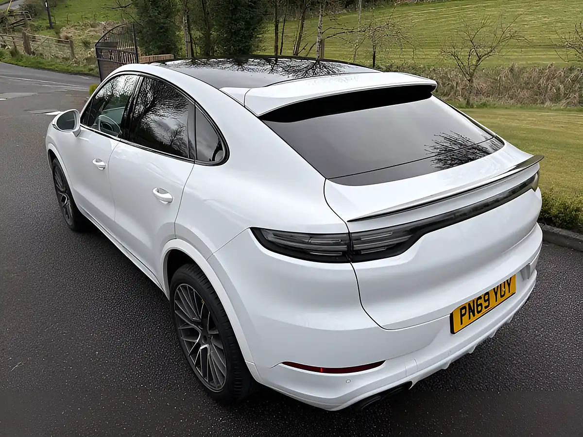Used 2019 Porsche Cayenne Sport Coupe Carrera White - Interior and Exterior details 10