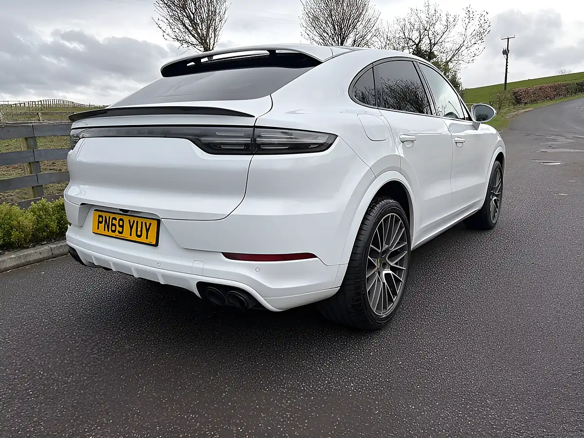 Used 2019 Porsche Cayenne Sport Coupe Carrera White - Interior and Exterior details 13