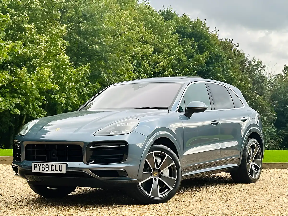 Used 2019 Porsche Cayenne Sportdesign Blue - Front View