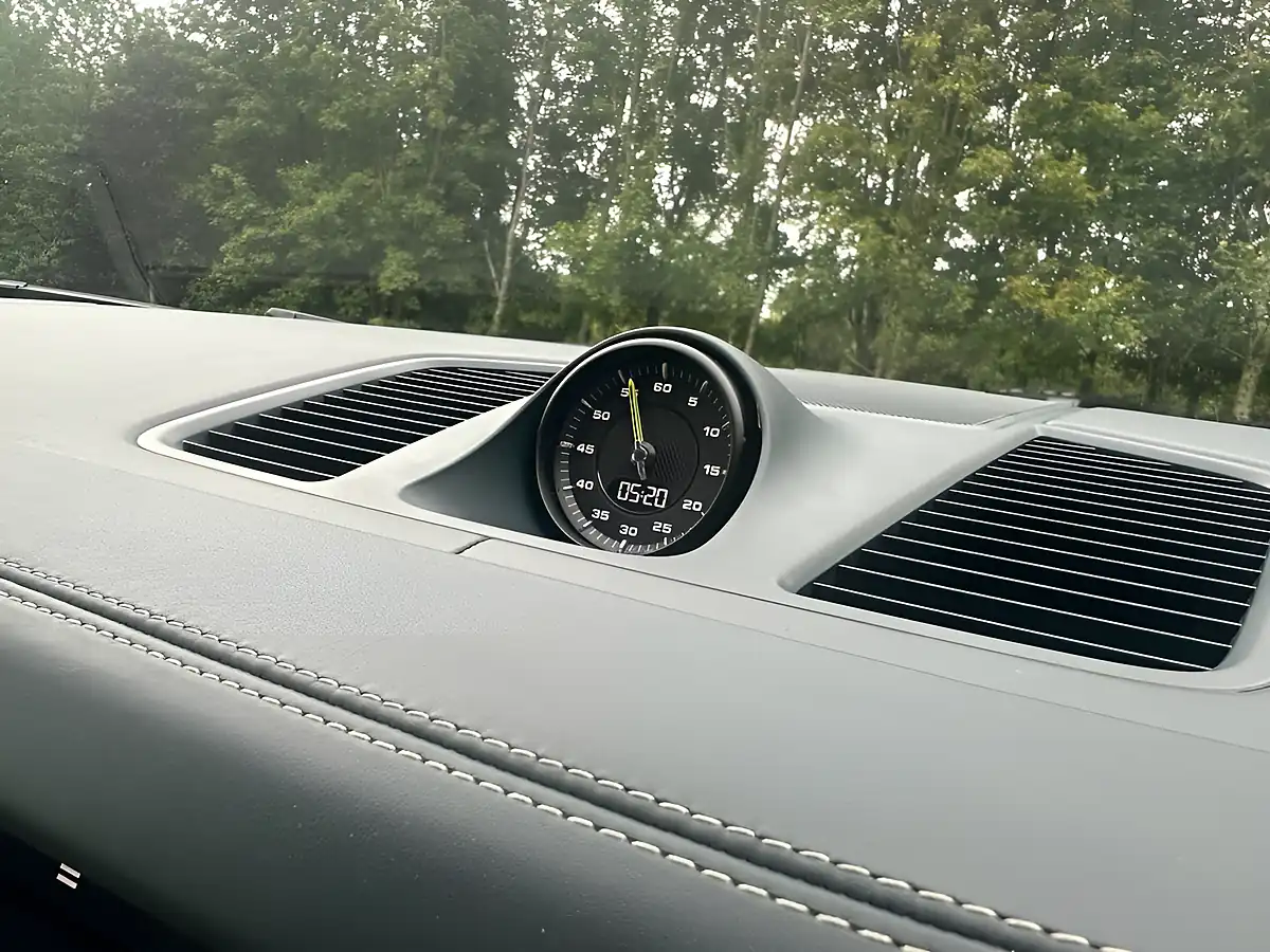 Used 2019 Porsche Cayenne Sportdesign Blue - Interior and Exterior details 13