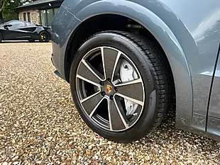 Used 2019 Porsche Cayenne Sportdesign Blue - Interior and Exterior details 6