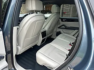 Used 2019 Porsche Cayenne Sportdesign Blue - Interior and Exterior details 7