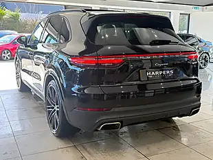 Used 2019 Porsche Cayenne T Black - Interior and Exterior details 5
