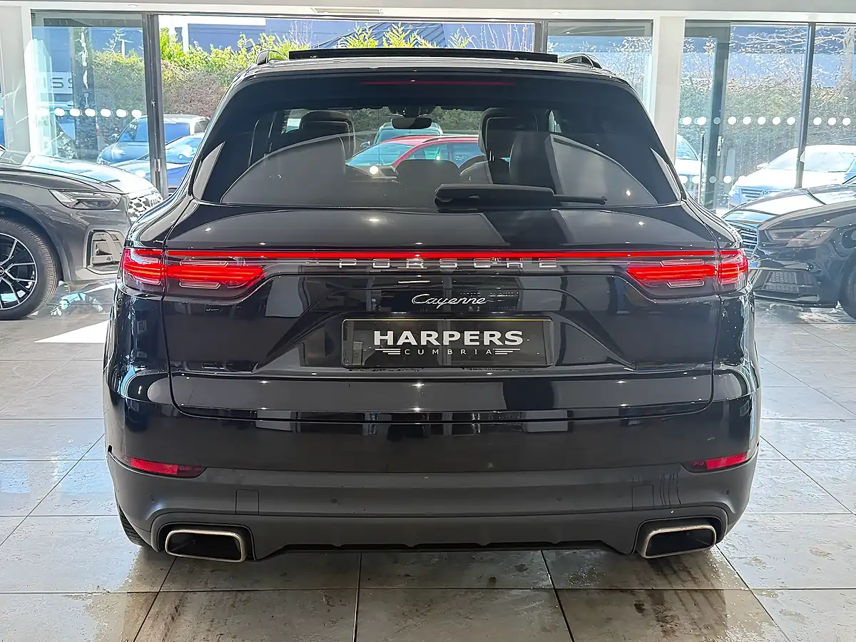 Used 2019 Porsche Cayenne T Black - Interior and Exterior details 6