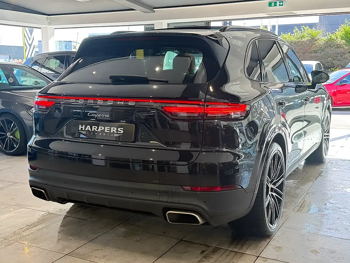 Used 2019 Porsche Cayenne T Black - Interior and Exterior details 8